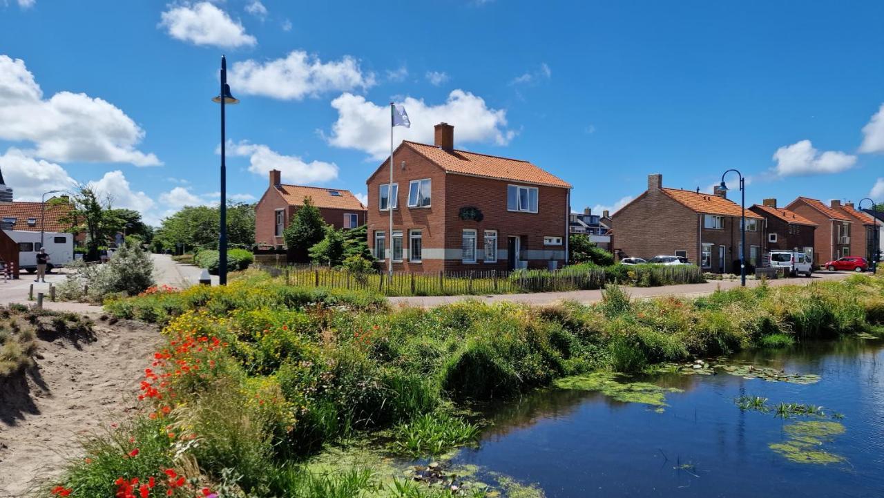 Het Bureau Bed & Breakfast De Koog  Exterior foto